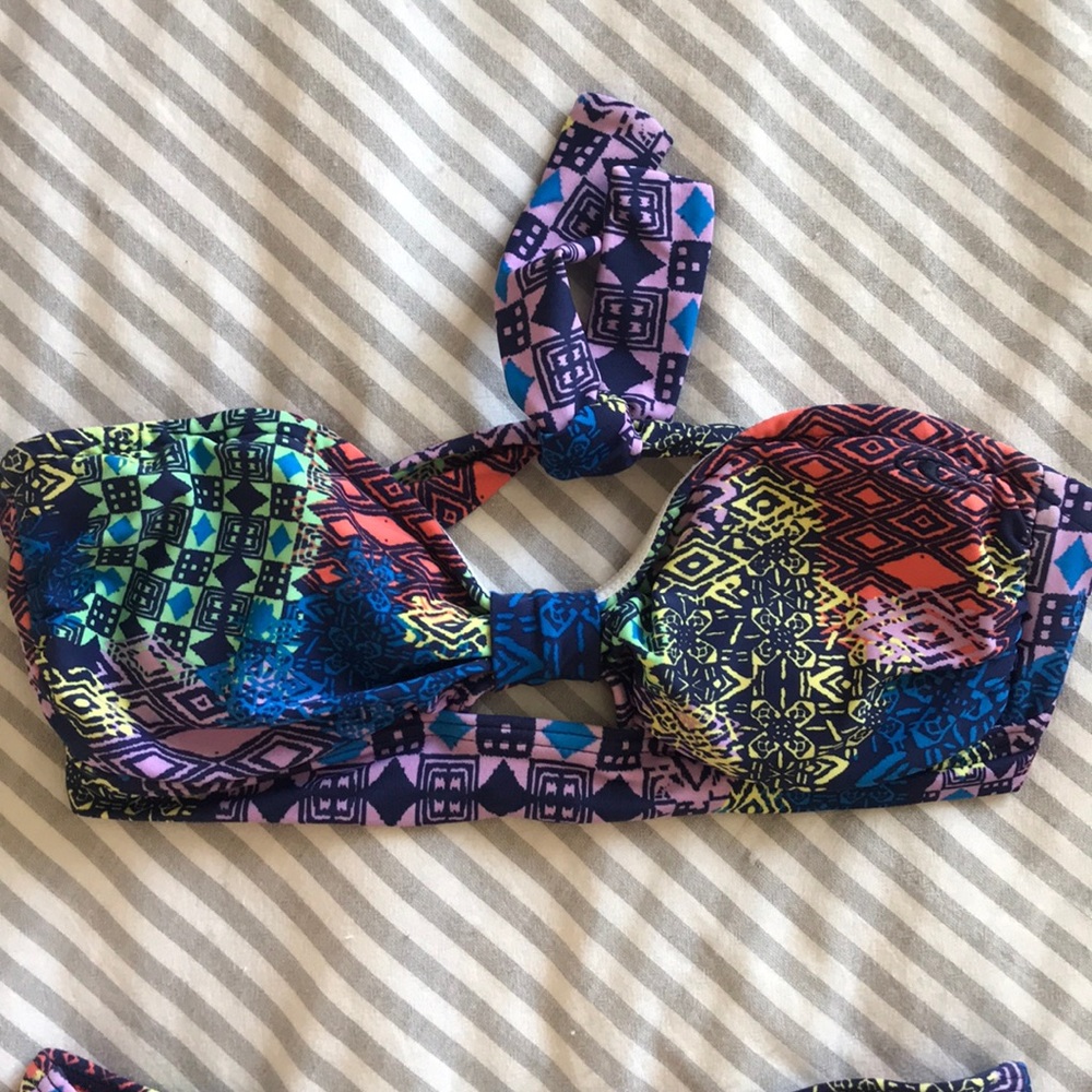 Oneill Bikini Set - Picture 2 of 4